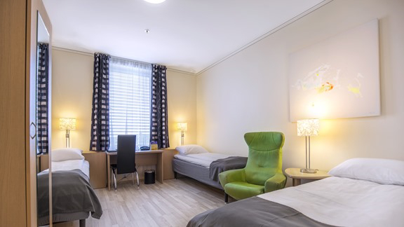 HC rom, Rullestolvennlig rom 